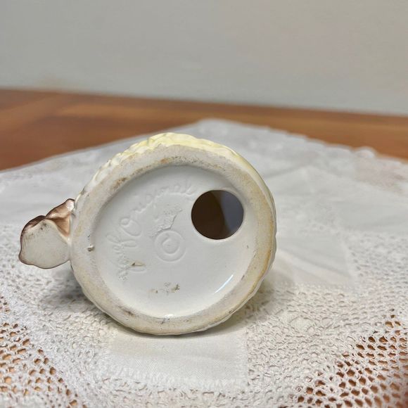 Josef Originals Vintage Colonial Days Girl Series, Girl and Dog Figurine - Picture 4 of 10